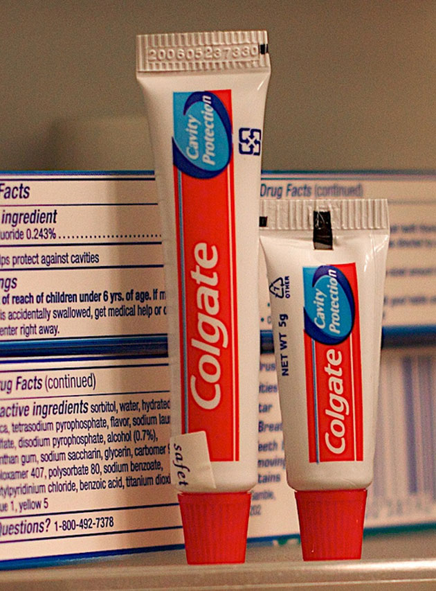 What Does the Color Code on Toothpaste Tubes Mean?
