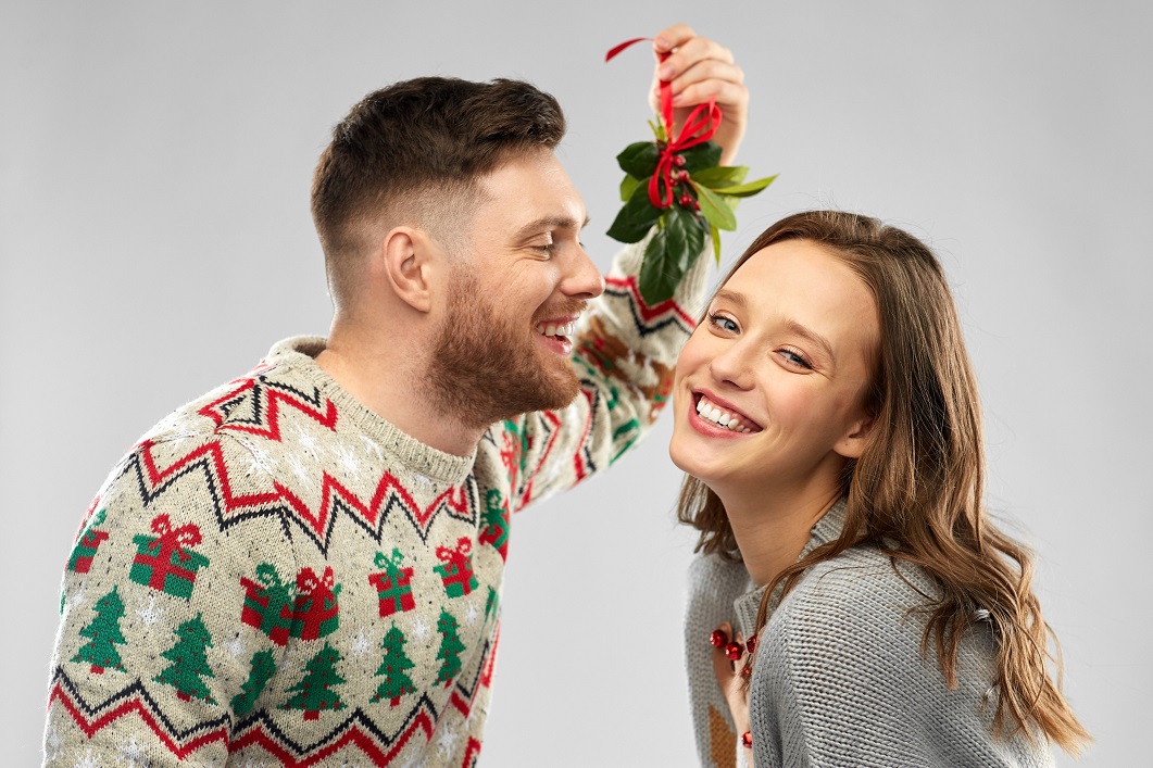 Fresh Breath for those Mistletoe Moments